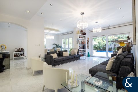 Βίλα σε Meadows, Dubai, ΗΑΕ 5 υπνοδωμάτια, 391 τ.μ. Αρ. 698135 - φωτογραφία 6