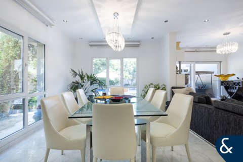 Βίλα σε Meadows, Dubai, ΗΑΕ 5 υπνοδωμάτια, 391 τ.μ. Αρ. 698135 - φωτογραφία 8