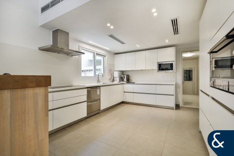 Βίλα σε Meadows, Dubai, ΗΑΕ 5 υπνοδωμάτια, 391 τ.μ. Αρ. 698135 - φωτογραφία 3