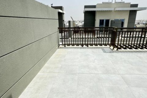 Снять в аренду таунхаус в DAMAC Hills (Akoya by DAMAC), Дубай, ОАЭ 3 спальни, 108м2, № 693936 - фото 10