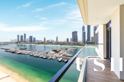 Apartment in Dubai Harbour, Dubai, UAE 2 bedrooms, 119 sq.m. № 623645 - photo 1