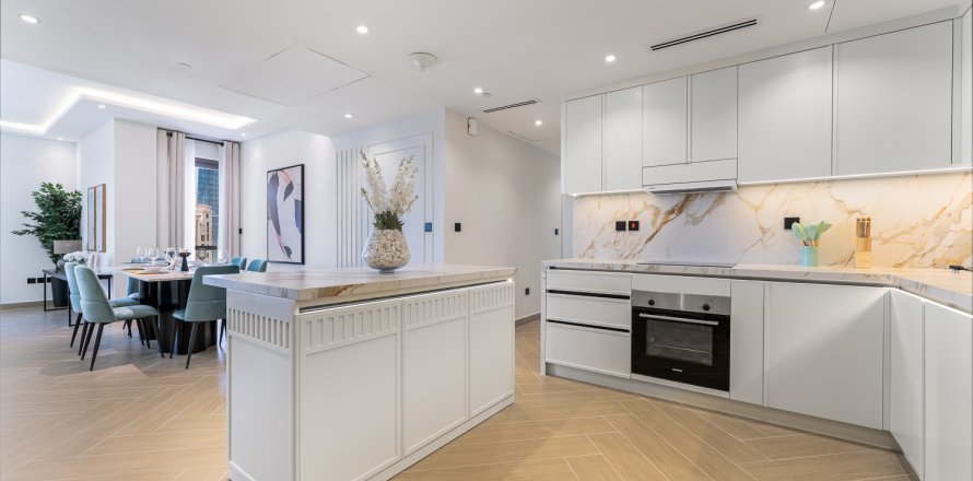 Appartement in Jumeirah Beach Residence, Dubai, VAE 2 slaapkamers, 122.33 vr.m. nr 754465