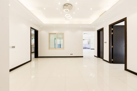 Villa en alquiler en Arabian Ranches, Dubai, EAU 5 dormitorios, 724.27 m2 № 754466 - foto 3