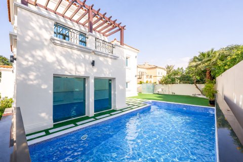 Villa en alquiler en Arabian Ranches, Dubai, EAU 5 dormitorios, 724.27 m2 № 754466 - foto 2