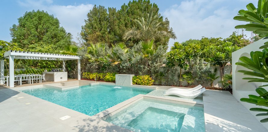 Villa en Dubai, EAU 5 dormitorios, 396 m² № 758443