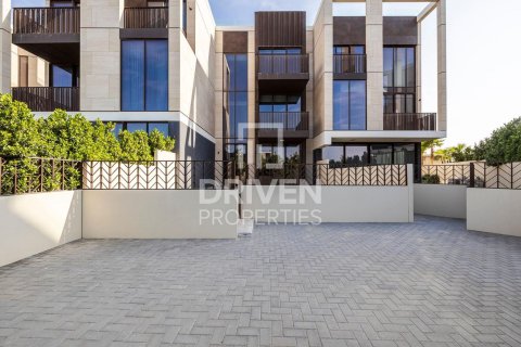 Villa in Jumeirah, Dubai, UAE 3 bedrooms, 300.63 sq.m. № 768081 - photo 27