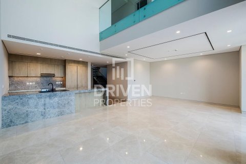 Villa in Jumeirah, Dubai, UAE 3 bedrooms, 300.63 sq.m. № 768081 - photo 3