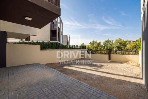 Villa in Jumeirah, Dubai, UAE 3 bedrooms, 300.63 sq.m. № 768081 - photo 23