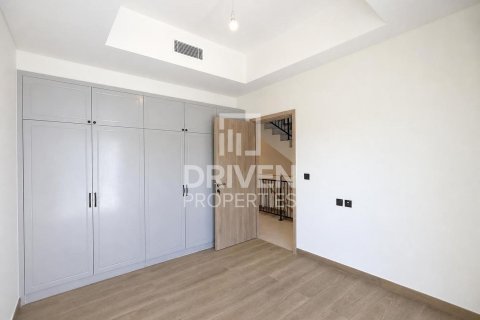 Řadový dům v Damac Lagoons, Dubai, SAE 5 ložnice, 183.58 m² Č.: 768080 - fotografie 13