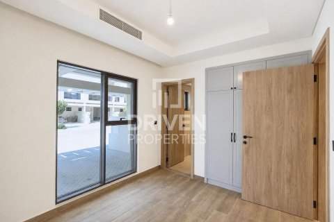 Řadový dům v Damac Lagoons, Dubai, SAE 5 ložnice, 183.58 m² Č.: 768080 - fotografie 16