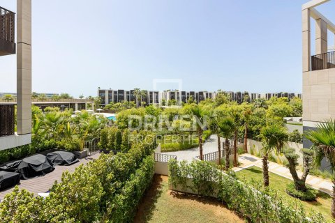 Vila di Jumeirah, Dubai, UAE 4 bilik tidur, 433.76 meter persegi № 768082 - foto 15
