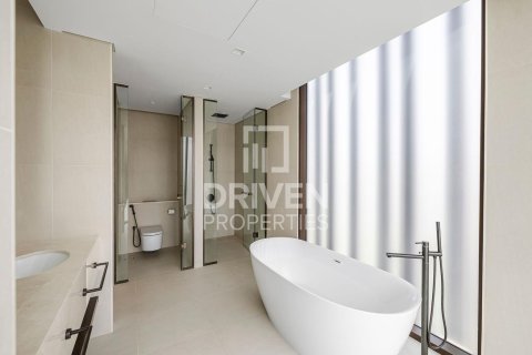 Vila di Jumeirah, Dubai, UAE 4 bilik tidur, 433.76 meter persegi № 768082 - foto 23