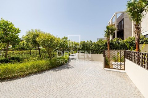 Vila di Jumeirah, Dubai, UAE 4 bilik tidur, 433.76 meter persegi № 768082 - foto 26