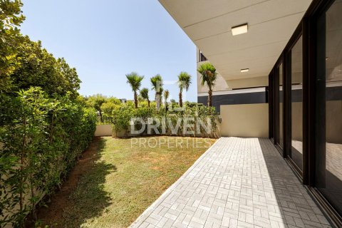 Vila di Jumeirah, Dubai, UAE 4 bilik tidur, 433.76 meter persegi № 768082 - foto 16