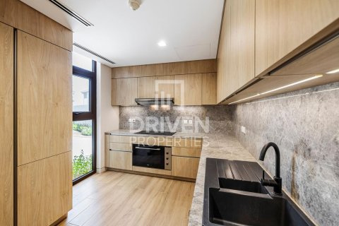 Vila di Jumeirah, Dubai, UAE 4 bilik tidur, 433.76 meter persegi № 768082 - foto 11