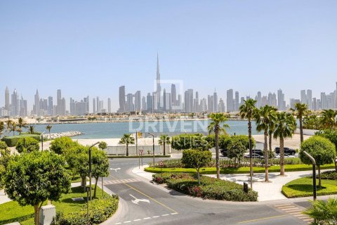 Vila di Jumeirah, Dubai, UAE 4 bilik tidur, 433.76 meter persegi № 768082 - foto 7
