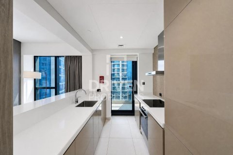 Lägenhet till försäljning i Business Bay, Dubai, UAE 2 sovrum, 140.66 kvm Nr. 767586 - fotografi 13