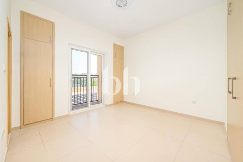Üürile anda villa asukohaga Dubai Land, AÜE: 4 magamistoaga, 457 m² Nr 645397 - pilt 6