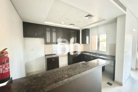 Řadový dům v Serena, Dubai, SAE 3 ložnice, 190 m² Č.: 645398 - fotografie 9