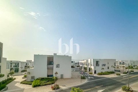 Arabian Ranches 3, Dubai, UAE의 임대용 타운하우스 침실 3개, 201제곱미터 번호 645396 - 사진 7