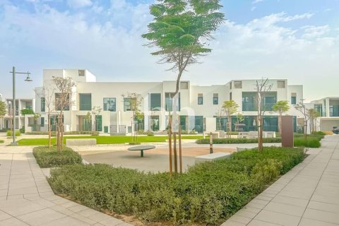 Arabian Ranches 3, Dubai, UAE의 임대용 타운하우스 침실 3개, 201제곱미터 번호 645396 - 사진 1