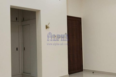 Βίλα σε Al Riffa, Ras Al Khaimah, ΗΑΕ 4 υπνοδωμάτια, 1393.5 τ.μ. Αρ. 685473 - φωτογραφία 7