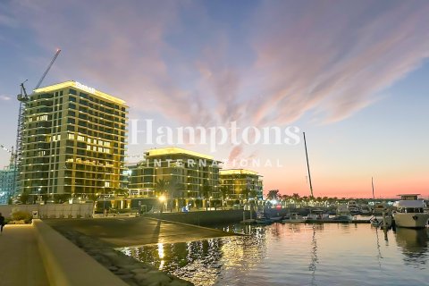 Apartament në Mina Rashid, Dubai, Emiratet e Bashkuara Arabe 2 dhoma gjumi, 101.70927537 m2. № 688232 - Foto 15