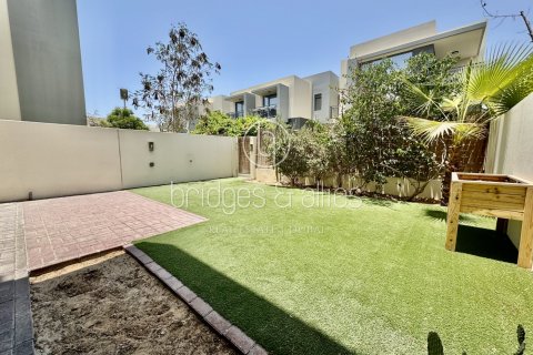 Vilă de închiriat în Dubai Hills Estate, Dubai, EAU 3 dormitoare, 199.2 mp.  №624560 - poză 1