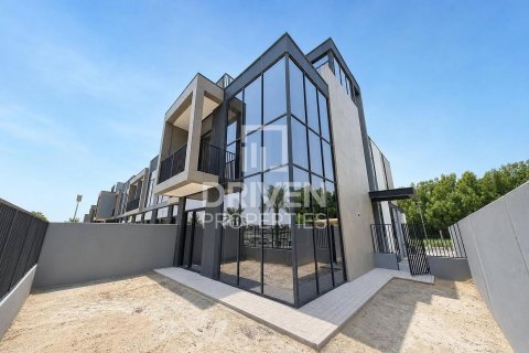 خانه شهری در Mudon، Dubai ، امارات متحده عربی 4 خوابه ، 240.06 متر مربع.  شماره 765292