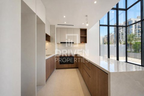 Townhouse in Mudon, Dubai, UAE 4 bedrooms, 240.06 sq.m. № 765292 - photo 7