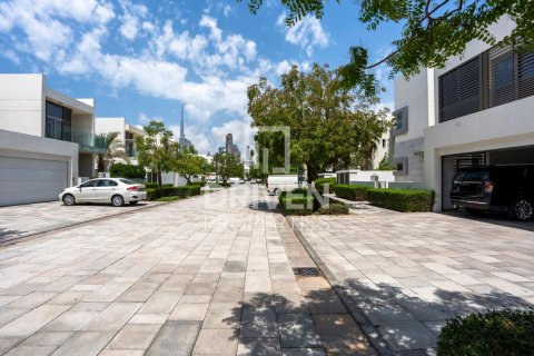 Villa in Mohammed Bin Rashid City, Dubai, UAE 5 bedrooms, 795.62 sq.m. № 765294 - photo 1