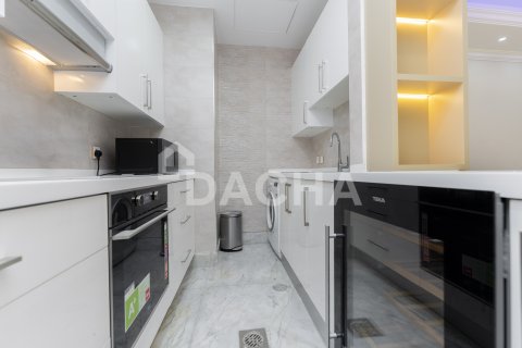 Apartment in Dubai Marina, Dubai, UAE 1 bedroom, 70 sq.m. № 719184 - photo 4