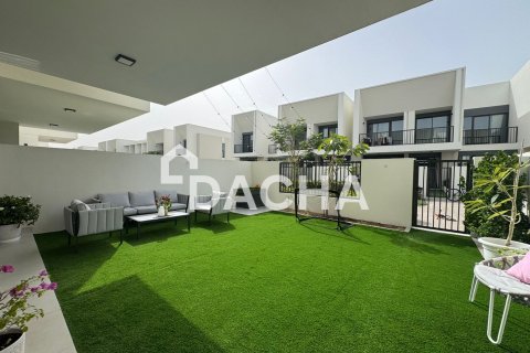 Villa in Town Square, Dubai, UAE 3 bedrooms, 172 sq.m. № 719187 - photo 2