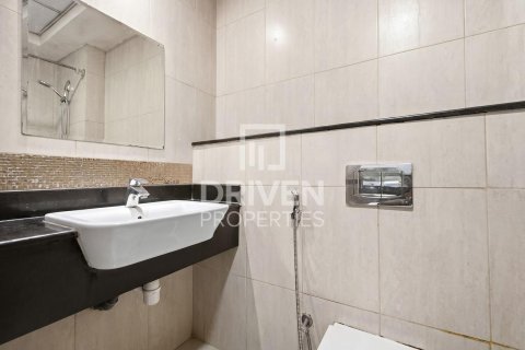 Apartment in Jumeirah Village Circle, Dubai, UAE 1 room, 43.39 sq.m. № 755819 - photo 8