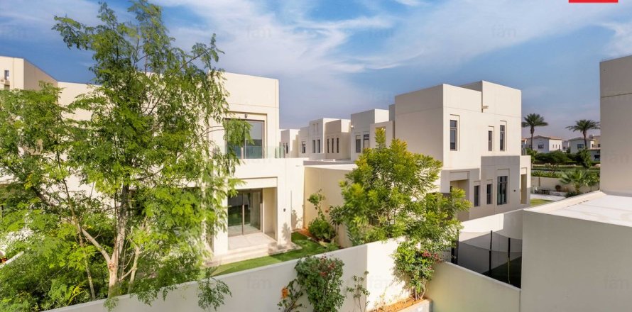 Reem, Dubai, संयुक्त अरब अमीरात में विला, 3 बेडरूम, 261.8 वर्ग मीटर, संख्या 686189