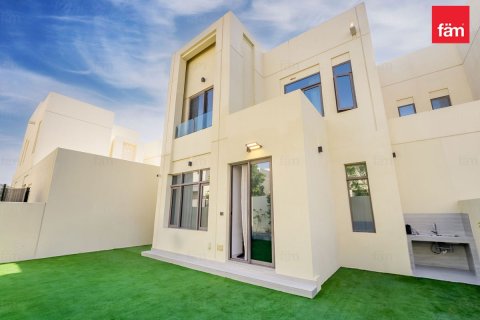 Reem, Dubai, संयुक्त अरब अमीरात में विला, 3 बेडरूम, 261.8 वर्ग मीटर, संख्या 686189 - फ़ोटो 2