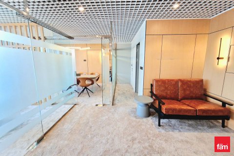 Office i Dubai, UAE 65.3 kvm № 686190