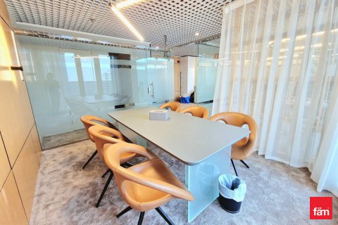 Dubai, BAE’de kiralık ofis 65.3 m&sup2; No 686190 - fotoğraf 2