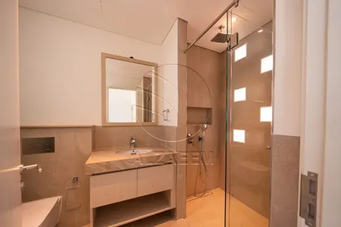 Vila v Abu Dhabi, SAE 2 spálne, 311 m2 č. 663006 - Fotografia 3