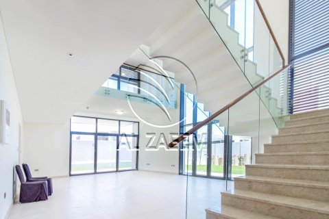 Vila di Yas Island, Abu Dhabi, UEA 4 kamar tidur, 504 m2 nomor 663005 - foto 1