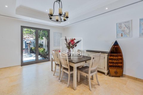 Řadový dům na Saadiyat Island, Abu Dhabi, SAE 4 ložnice, 395.58 m² Č.: 748092 - fotografie 5