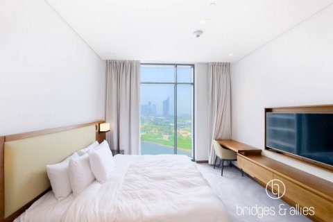 Apartment til salg i The Hills, Dubai, UAE 3 soveværelser, 171.2 kvm № 624678 - foto 14