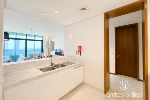 Apartment til salg i The Hills, Dubai, UAE 3 soveværelser, 171.2 kvm № 624678 - foto 19