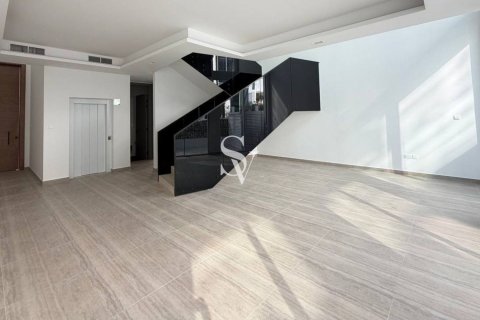 Kaupunkipientalo Al Barari, Dubai, Arabiemiraatit 4 makuuhuonetta, 459 m2 № 690897 - kuva 14