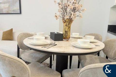 Apartamento en venta en Business Bay, Dubai, EAU 2 dormitorios, 127 m2 № 685335 - foto 17