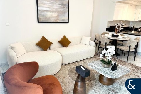 Apartamento en venta en Business Bay, Dubai, EAU 2 dormitorios, 127 m2 № 685335 - foto 2