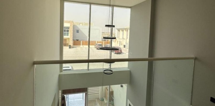 Villa Dubai Landjā, AAE 2 istabas, 79 m2 Nr. 690849