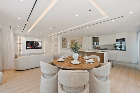 דירה ב Dubai Marina, Dubai, איחוד האמירויות 3 חדרי שינה, 186.51 מ
