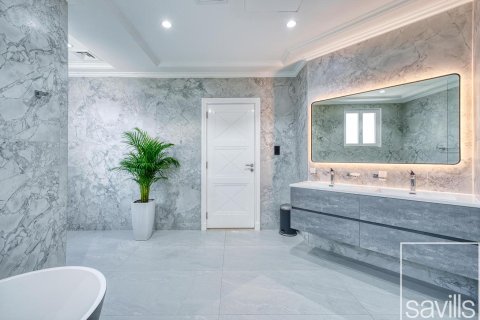 Villa te huur in Palm Jumeirah, Dubai, VAE 4 slaapkamers, 622.64 vr.m., nr 747504 - foto 16