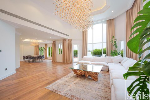 Villa te huur in Palm Jumeirah, Dubai, VAE 4 slaapkamers, 622.64 vr.m., nr 747504 - foto 6